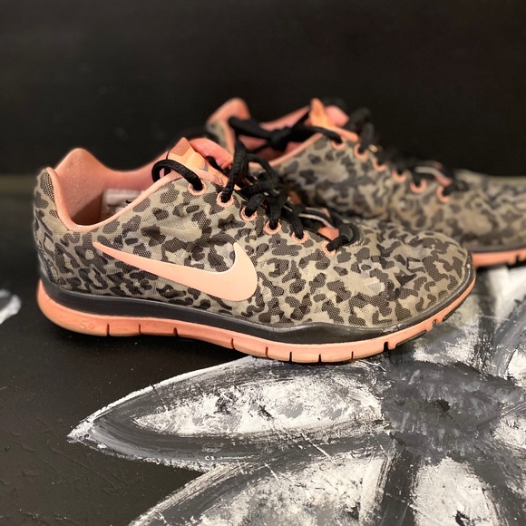 nike cheetah sneakers